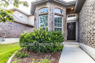 7938 Headwaters Trail in San Antonio, TX - Foto de edificio - Building Photo