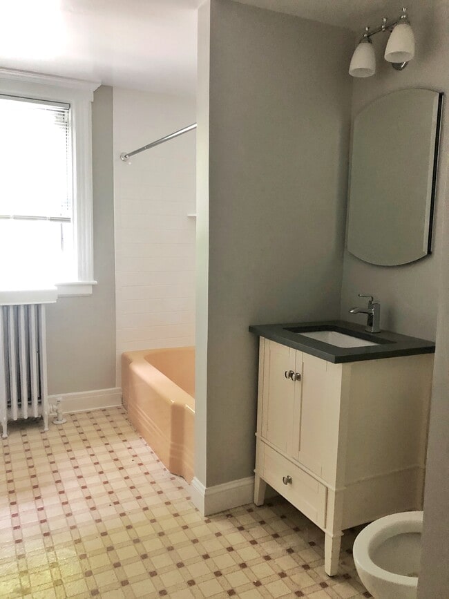 41 Washington Ave, Unit b in Greenwich, CT - Building Photo - Building Photo