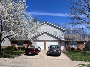 3569-3571-3571 Prescott Dr in Columbia, MO - Foto de edificio - Building Photo