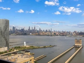 45 RIVER Dr S, Unit 2715 in Jersey City, NJ - Building Photo - Building Photo