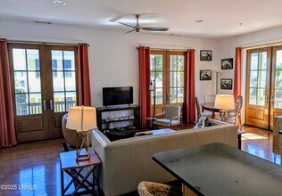 14 Abbey Row in Beaufort, SC - Building Photo - Building Photo