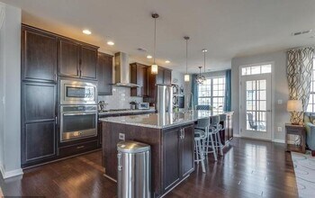 23471 Logans Ridge Terrace in Ashburn, VA - Building Photo - Building Photo