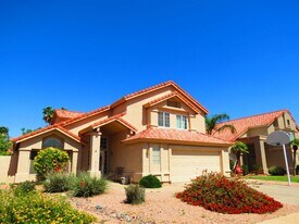 4122 E Windsong Dr in Phoenix, AZ - Building Photo