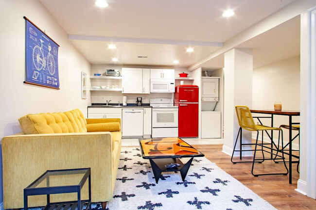 1221 Fairmont St NW in Washington, DC - Building Photo - Building Photo