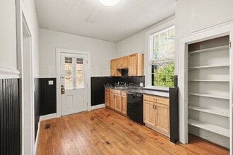 2220 Salvador St in Cincinnati, OH - Building Photo - Building Photo