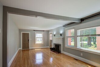 161 East Ave in Hampton, VA - Building Photo - Building Photo