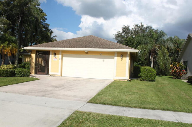 1518 Primrose Ln in Wellington, FL - Building Photo - Building Photo