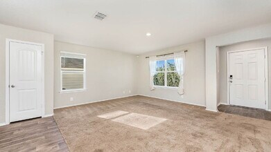 206 Moscovy Duck in San Antonio, TX - Building Photo - Building Photo