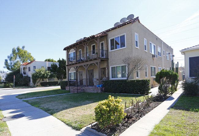 800-802 W Glenoaks Blvd in Glendale, CA - Building Photo - Building Photo