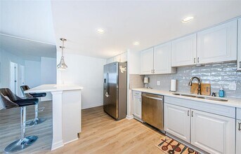 800 S Gulfview Blvd in Clearwater, FL - Foto de edificio - Building Photo