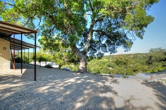 110 Garner Rd in Kerrville, TX - Building Photo - Building Photo