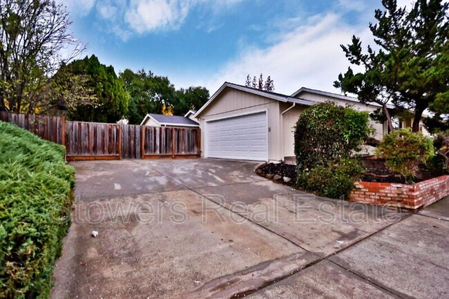 5423 San Juan Way in Pleasanton, CA - Building Photo - Building Photo