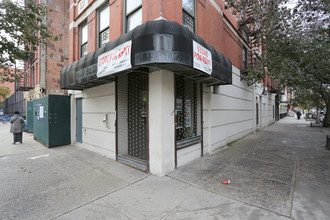 150 E 106th St in New York, NY - Building Photo - Building Photo