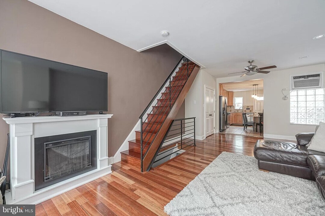 2648 S Mole St in Philadelphia, PA - Building Photo