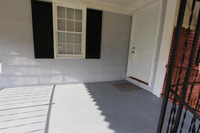 934 Bluebird Rd in Augusta, GA - Foto de edificio - Building Photo