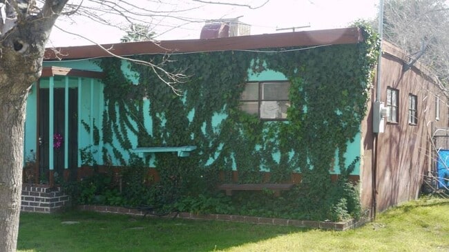211 E 16th St in San Bernardino, CA - Building Photo - Building Photo