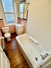 905-909 Christian St in Philadelphia, PA - Building Photo - Building Photo