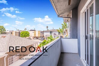 1942 S Garth Ave, Unit 4 in Los Angeles, CA - Foto de edificio - Building Photo