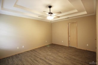 15 Falcon Ave W in McAllen, TX - Building Photo - Building Photo