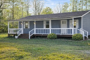 8115 Tall Pine Ln in Orange, TX - Building Photo