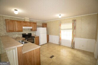 1776 Zettwell Rd in Statesboro, GA - Building Photo - Building Photo