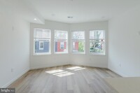 1003 W Dakota St - 22