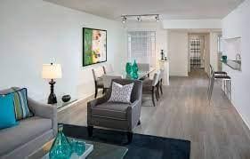 1767 Dickerson St in Dallas, TX - Foto de edificio - Building Photo