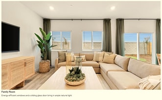 4457 Buckingham Ave in Clovis, CA - Building Photo