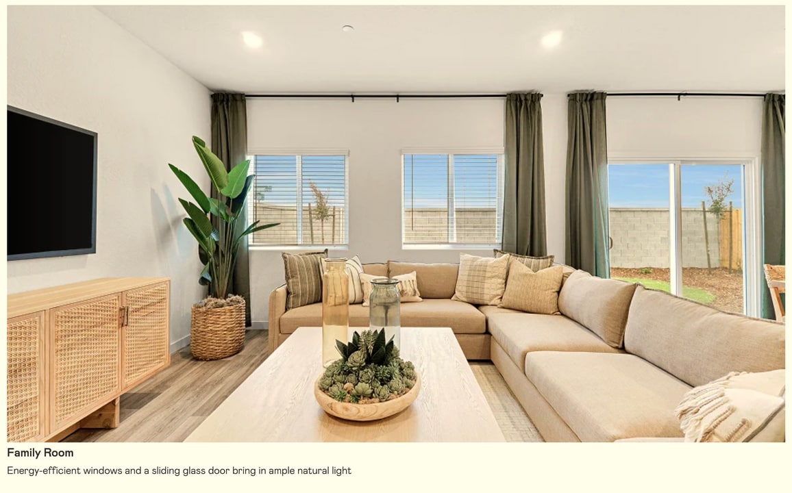 4457 Buckingham Ave in Clovis, CA - Building Photo