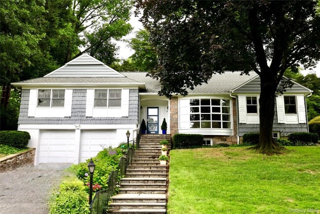 property at 18 Taunton Rd