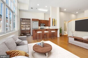 23 S 23rd St, Unit 3E in Philadelphia, PA - Building Photo