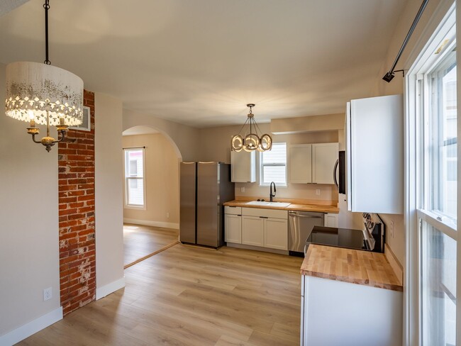 property at 946 M St SW