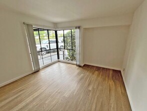 2564 W 5th St, Unit 2562 in Los Angeles, CA - Building Photo - Building Photo