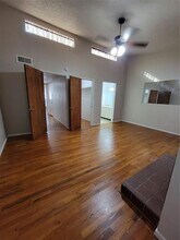 6646 E Lovers Ln in Dallas, TX - Building Photo - Building Photo