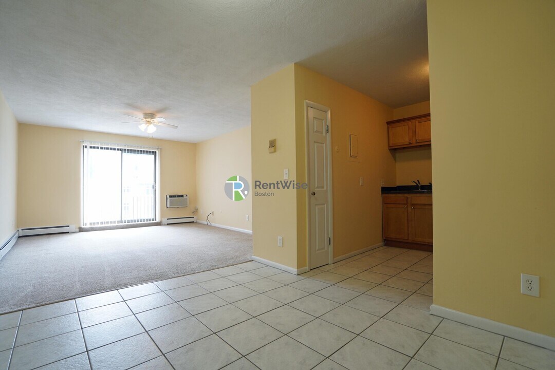 106 Tremont St in Boston, MA - Building Photo