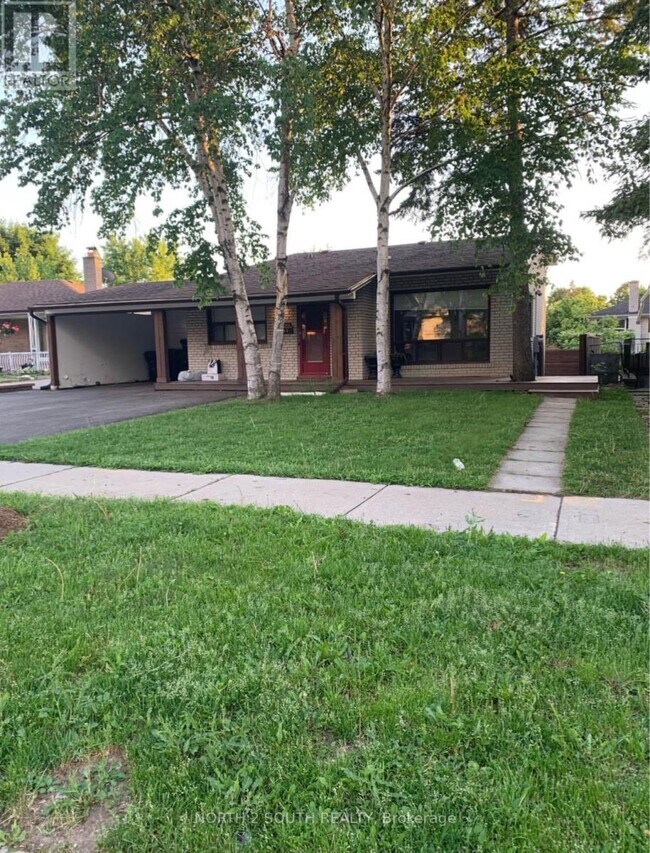 53 Roskell Crescent
