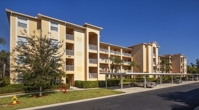 Osprey Cove in Estero, FL - Foto de edificio - Building Photo