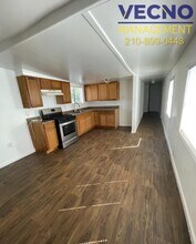 4040 SW Military Dr-Unit -6 in San Antonio, TX - Building Photo - Building Photo
