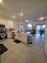 23337 SW 128th Ave in Homestead, FL - Foto de edificio - Building Photo