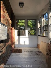 1809 Jackson Ave in Ann Arbor, MI - Building Photo - Building Photo