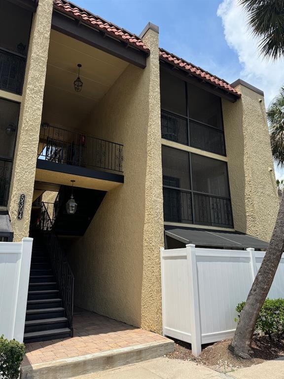 property at 5304 W Kennedy Blvd