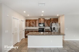 10228 Cool Waterlily Ave in Riverview, FL - Building Photo - Building Photo
