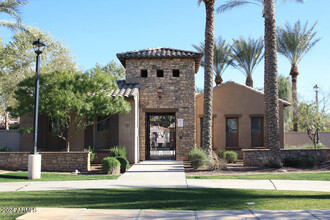 904 S Wallrade Ln in Gilbert, AZ - Building Photo - Building Photo