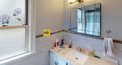 14 Dow St, Unit 1 in Somerville, MA - Foto de edificio - Building Photo