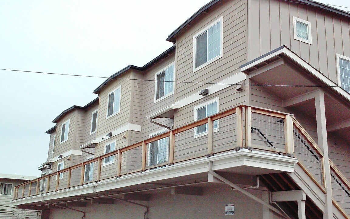 435 E 18th Alley in Eugene, OR - Building Photo