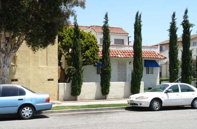 944-946 Dewey Ave in Los Angeles, CA - Foto de edificio - Building Photo