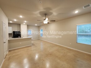 9926 Hazy Bend in San Antonio, TX - Building Photo - Building Photo