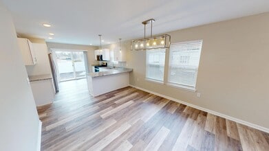 513 St George St in Ottawa, IL - Building Photo - Building Photo