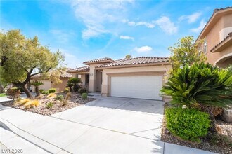 3817 Honey Ridge Ct in Las Vegas, NV - Building Photo - Building Photo