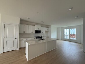 15309 Sunray Aly in Midlothian, VA - Building Photo - Building Photo